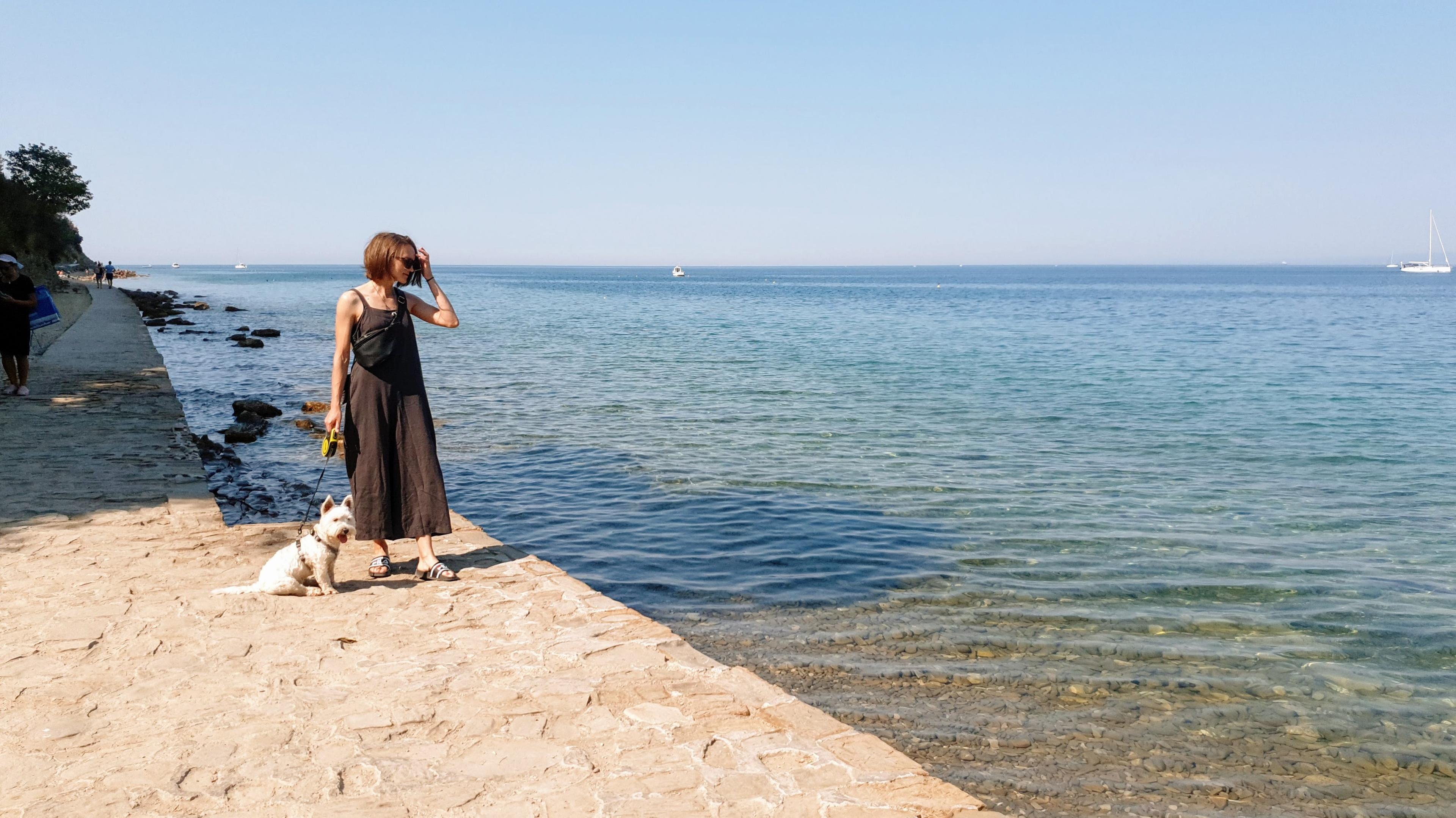 Leeloo and Masha on sea side in Piran